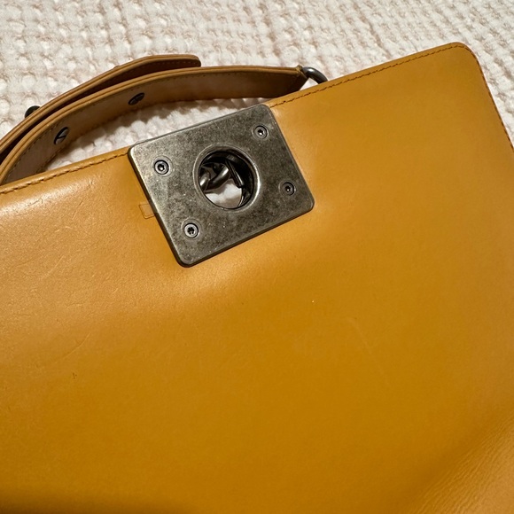 Chanel Reverso - Picture 10 of 11